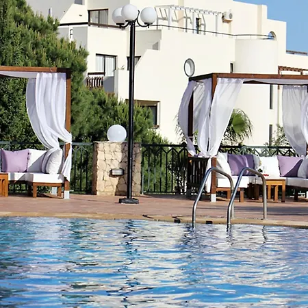 Cheerfulway Acqua Maris Balaia מלון דירות 3*