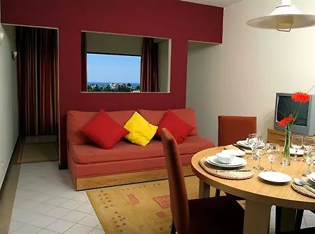 Cheerfulway Acqua Maris Balaia 3* البوفيرا