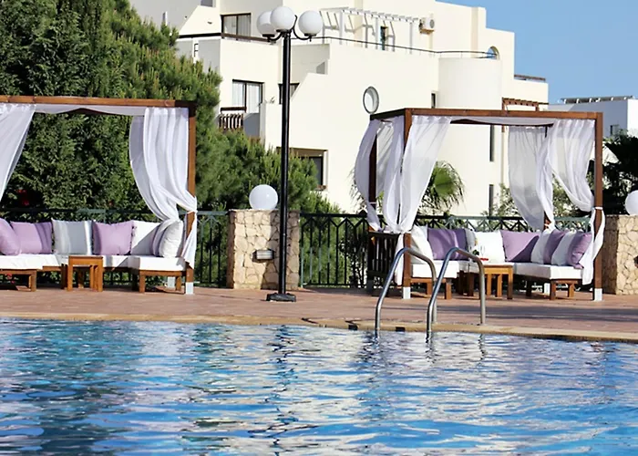 Cheerfulway Acqua Maris Balaia Apart-hotel 3*